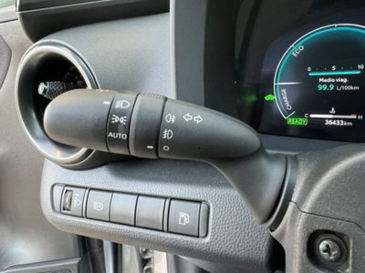 Toyota Toyota C-HR 1.8 hev Trend fwd e-cvt (18)