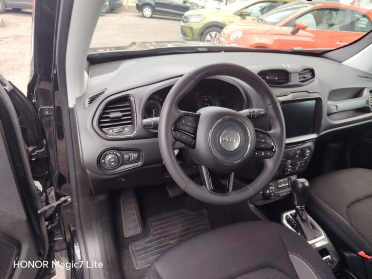 Jeep Renegade 1.3 T4 190CV PHEV 4xe AT6 Limited (12)