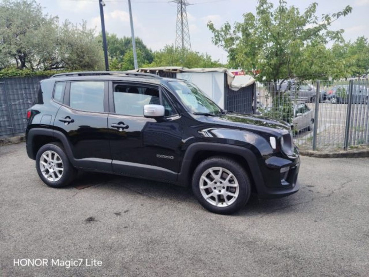 Jeep Renegade 1.3 T4 190CV PHEV 4xe AT6 Limited (4)