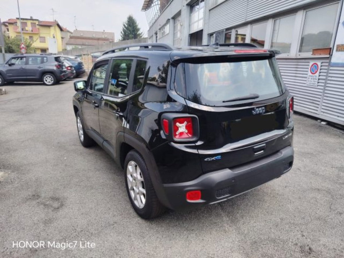 Jeep Renegade 1.3 T4 190CV PHEV 4xe AT6 Limited (6)