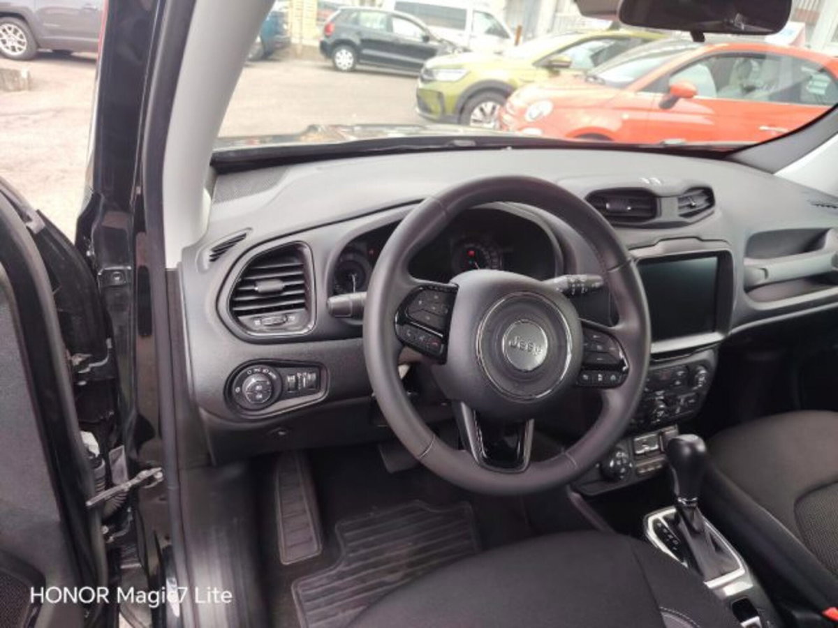 Jeep Renegade 1.3 T4 190CV PHEV 4xe AT6 Limited (9)