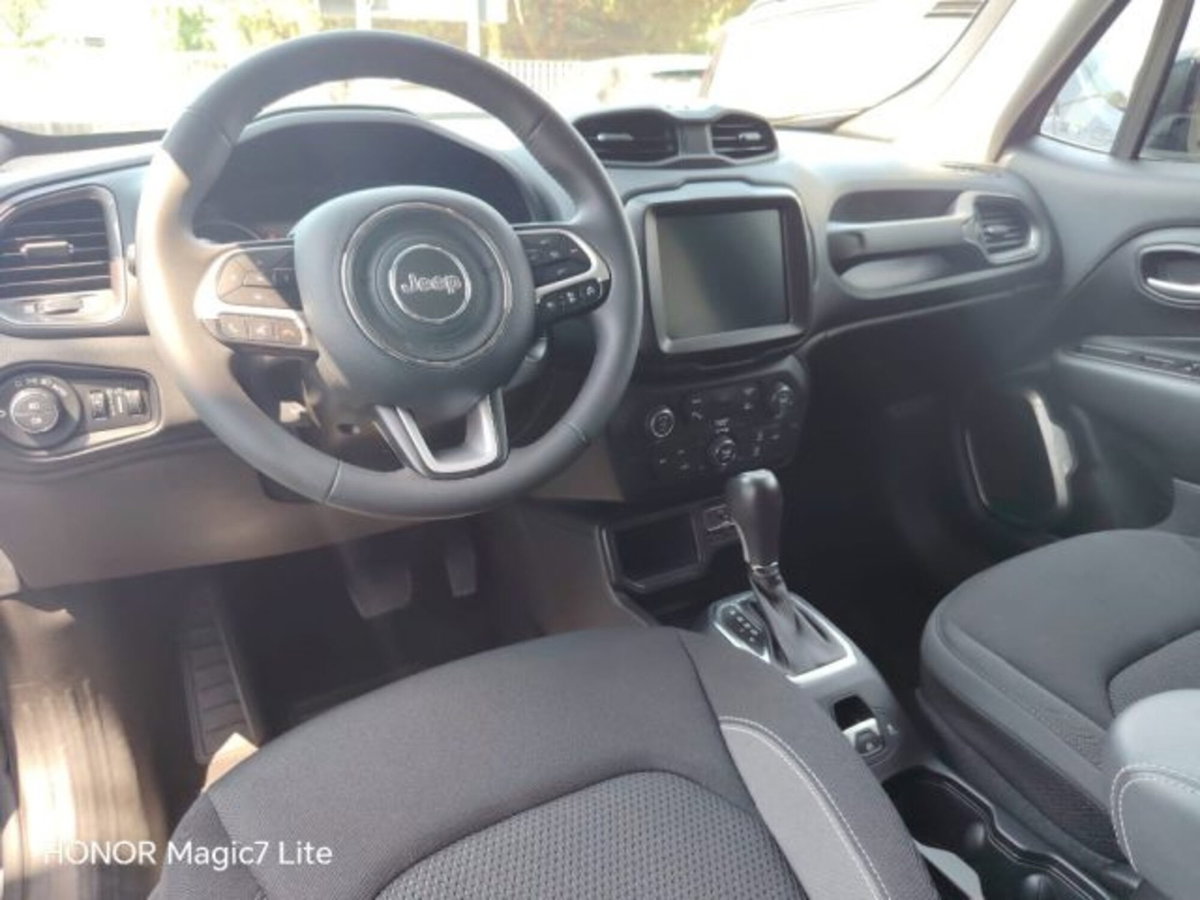 Jeep Renegade 1.5 Turbo T4 MHEV Limited (11)