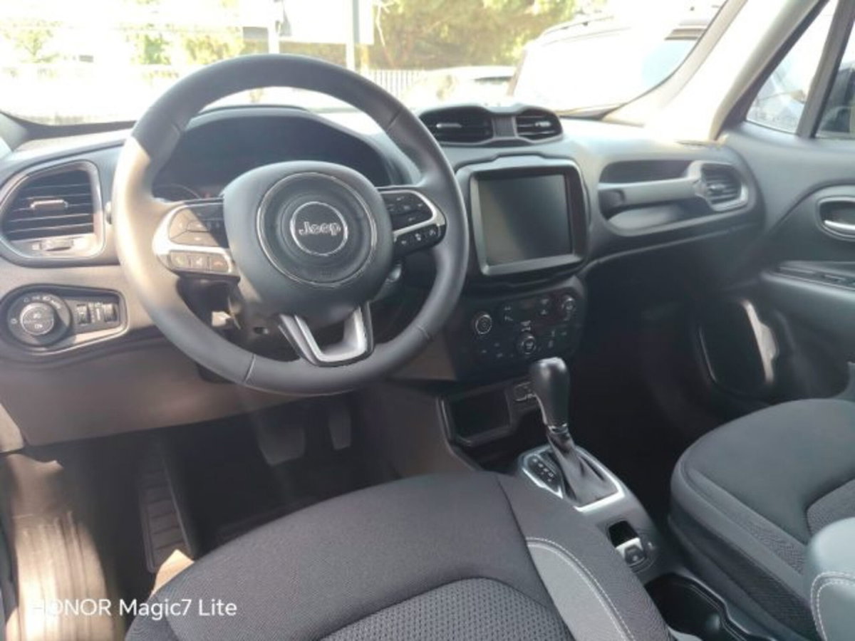 Jeep Renegade 1.5 Turbo T4 MHEV Limited (12)