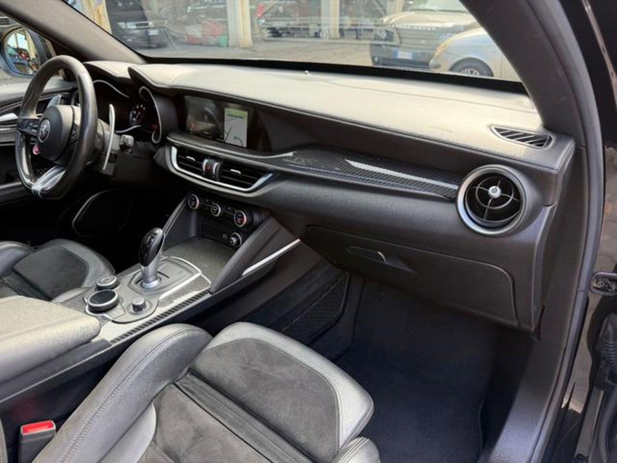 Alfa Romeo Stelvio Stelvio 2.9 Bi-Turbo V6 510 CV AT8 Quadrifoglio (20)