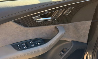 Audi SQ7 4.0 V8 TFSI quattro tiptronic (16)