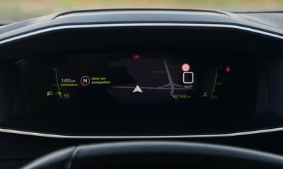 Peugeot 2008 BlueHDi 100 S&S Allure (7)