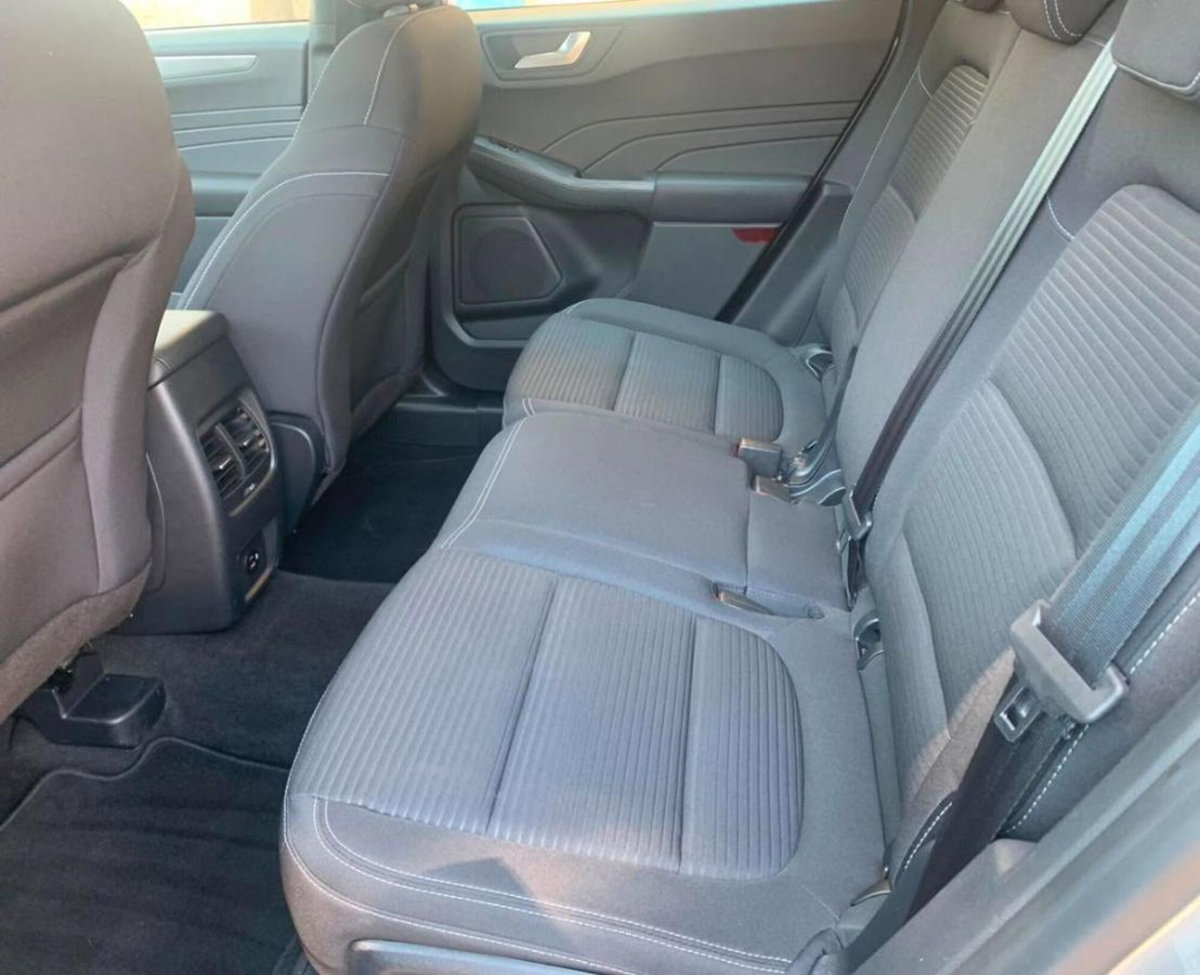 Ford Kuga 1.5 EcoBlue 120 CV 2WD Titanium (8)