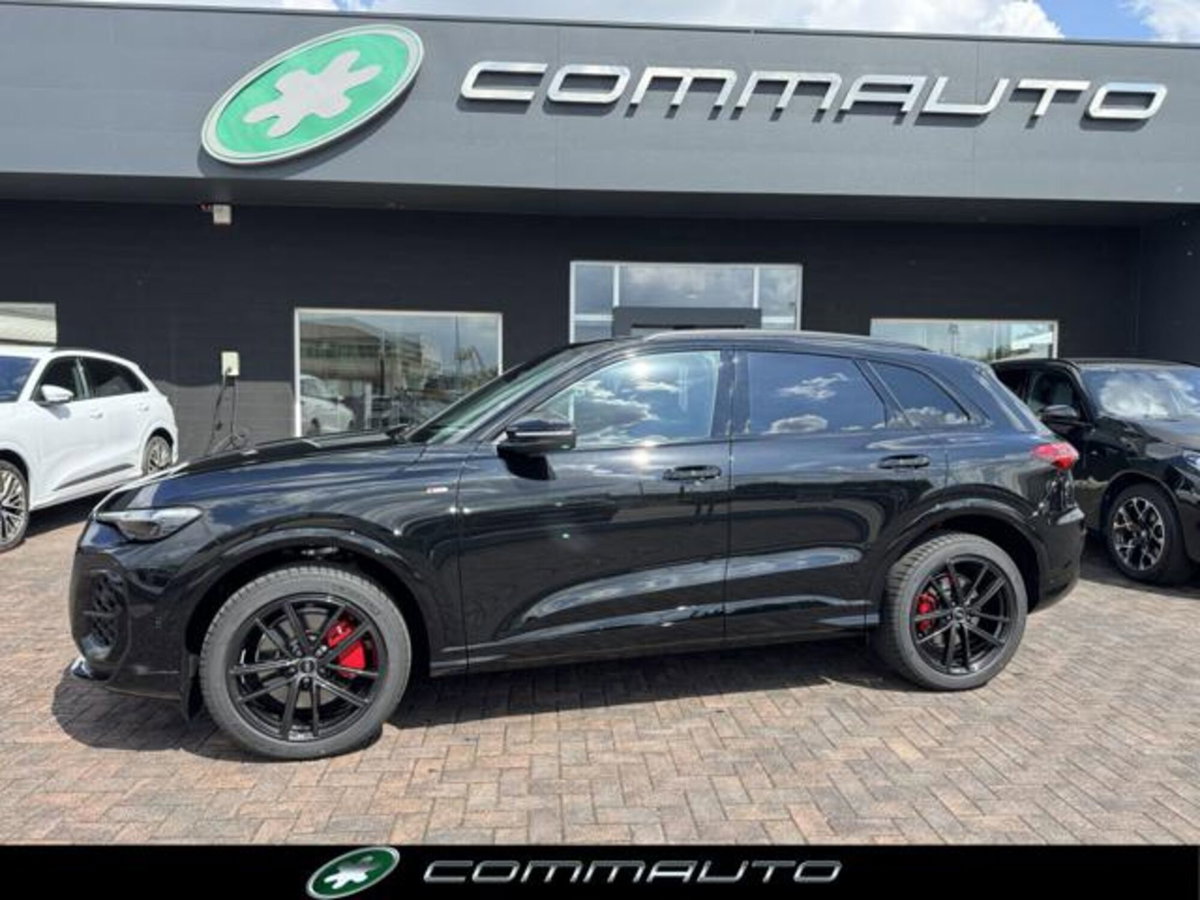 Audi Q5 40 2.0 tdi mhev 12V S line quattro s-tronic