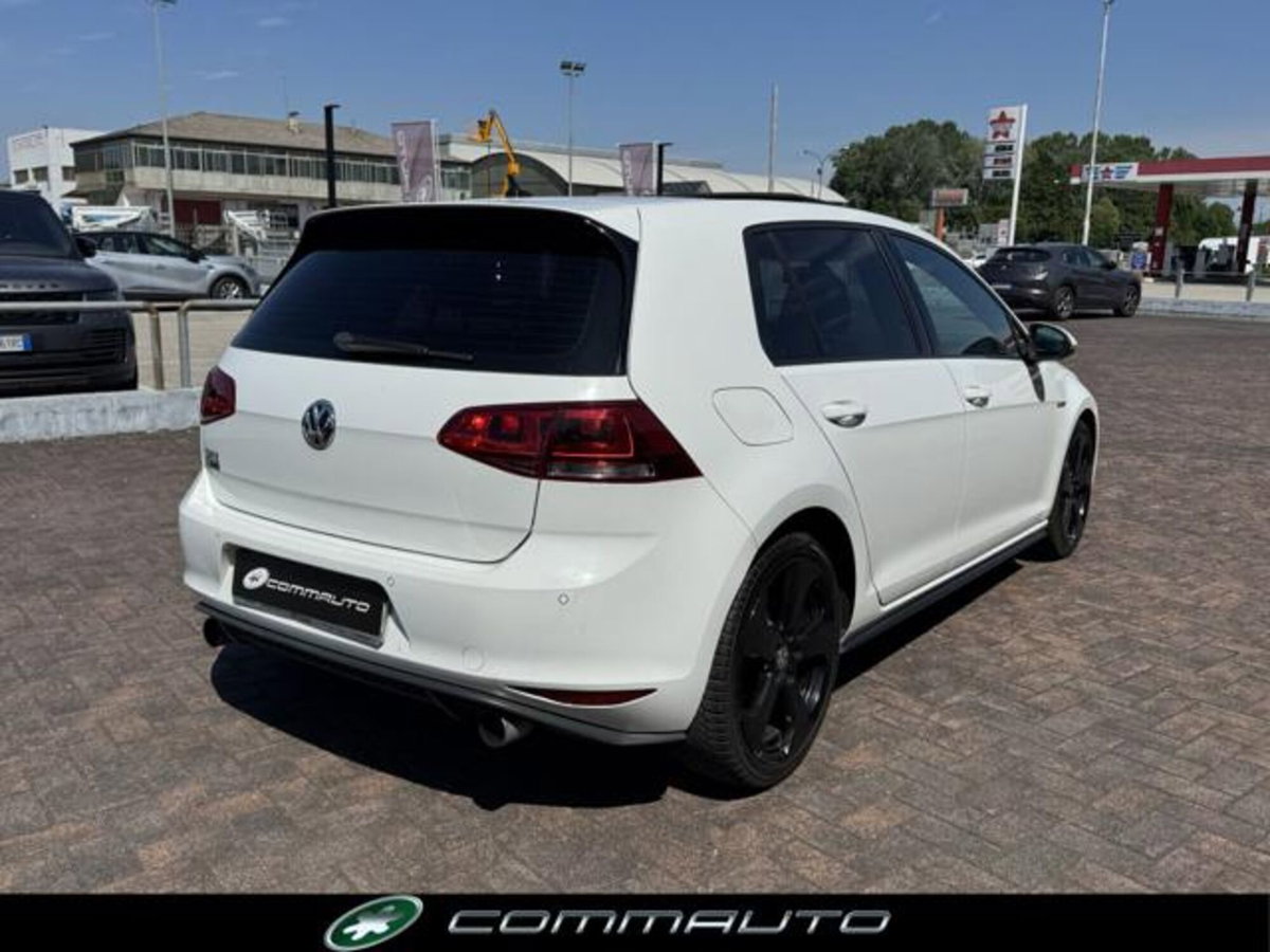 Volkswagen Golf GTI 2.0 TSI DSG 5p. BlueMotion Technology (4)