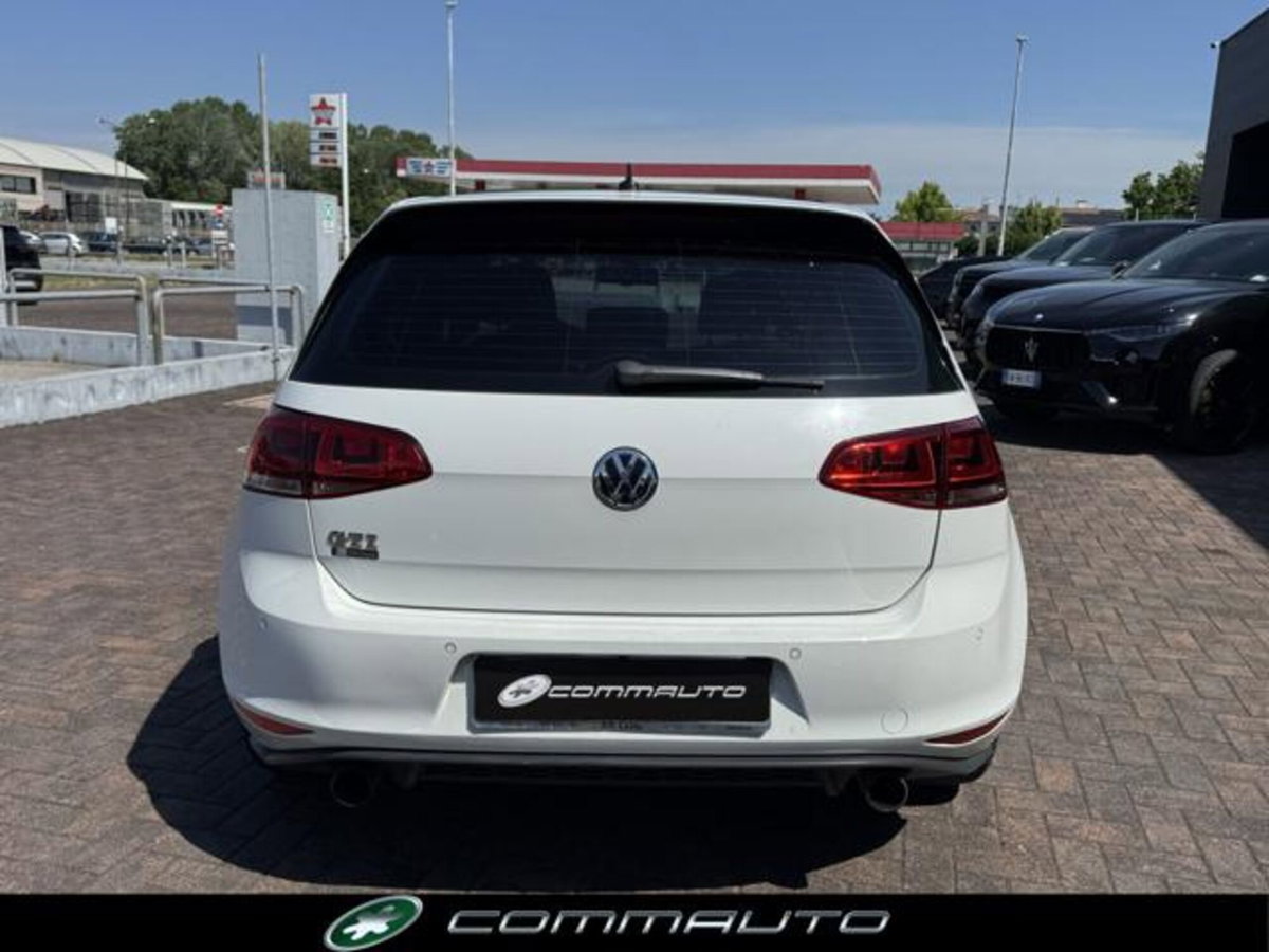 Volkswagen Golf GTI 2.0 TSI DSG 5p. BlueMotion Technology (5)