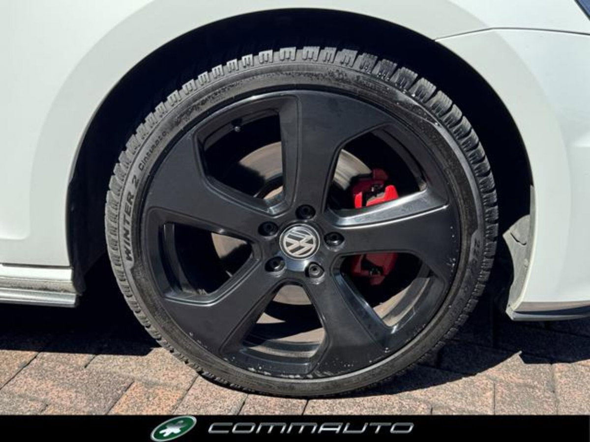 Volkswagen Golf GTI 2.0 TSI DSG 5p. BlueMotion Technology (9)