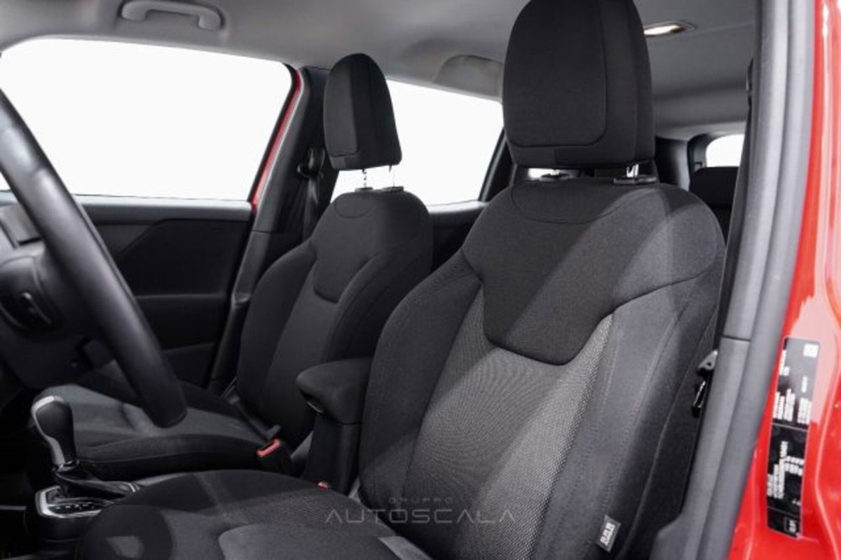 Jeep Renegade 1.6 Mjt DDCT 120 CV Business (12)