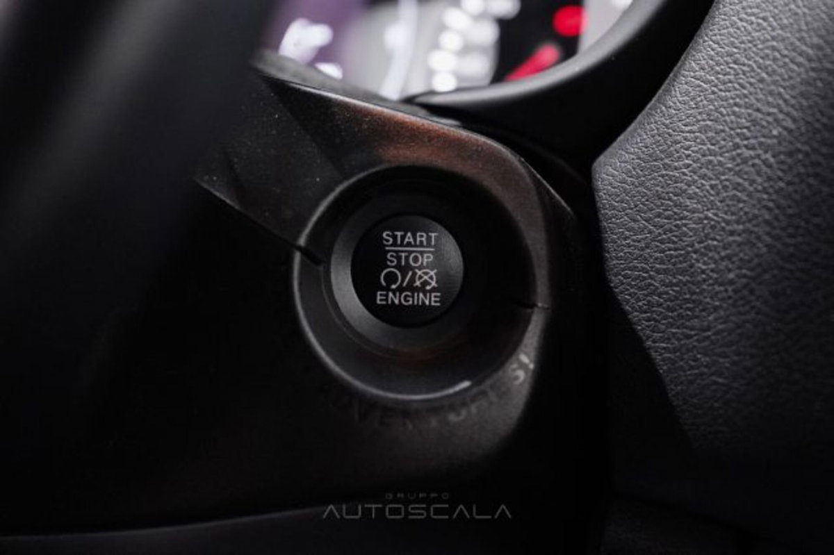 Jeep Renegade 1.6 Mjt DDCT 120 CV Business (14)