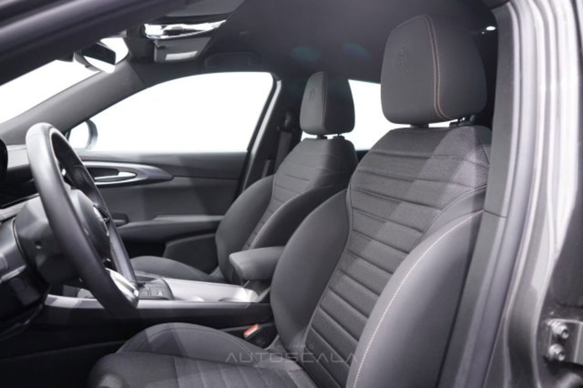 Alfa Romeo Tonale 1.3 phev Ti Q4 270cv at6 (11)