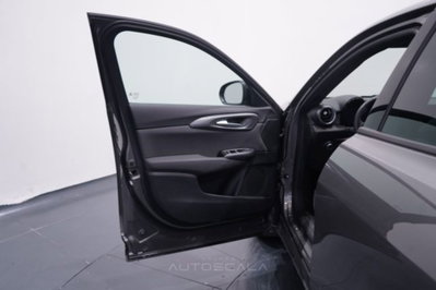 Alfa Romeo Tonale 1.3 phev Ti Q4 270cv at6 (9)