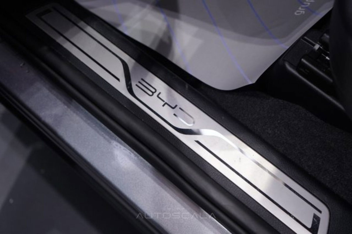 Byd Seal U DM-i 1.5 phev Boost 2wd (13)