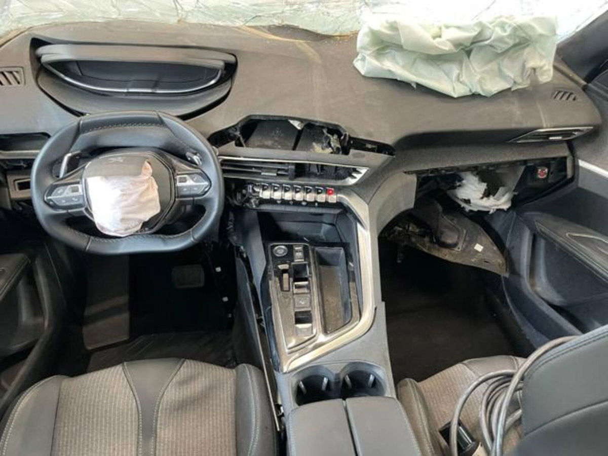 Peugeot 3008 Hybrid4 300 e-EAT8 Allure Pack (14)