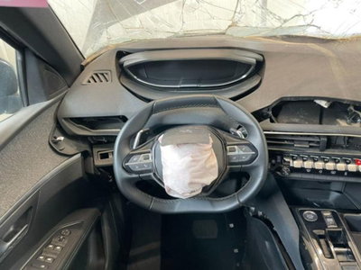 Peugeot 3008 Hybrid4 300 e-EAT8 Allure Pack (15)