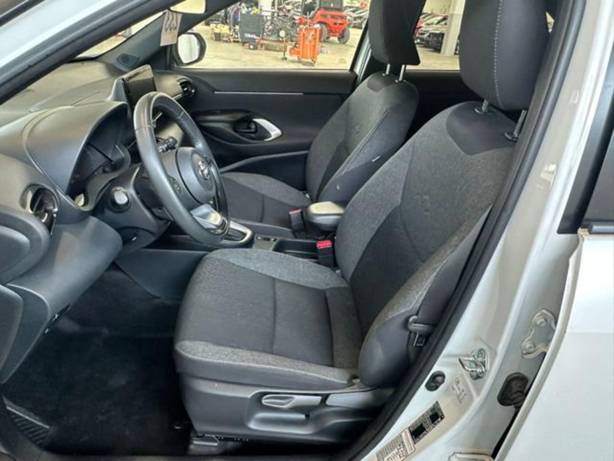 Toyota Yaris Cross 1.5 Hybrid 5p. E-CVT Trend (13)