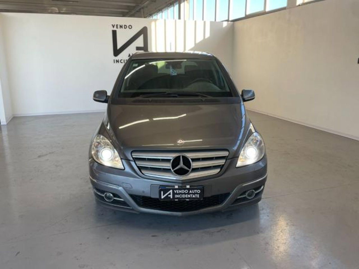 Mercedes-Benz Classe B 200 CDI Chrome (2)