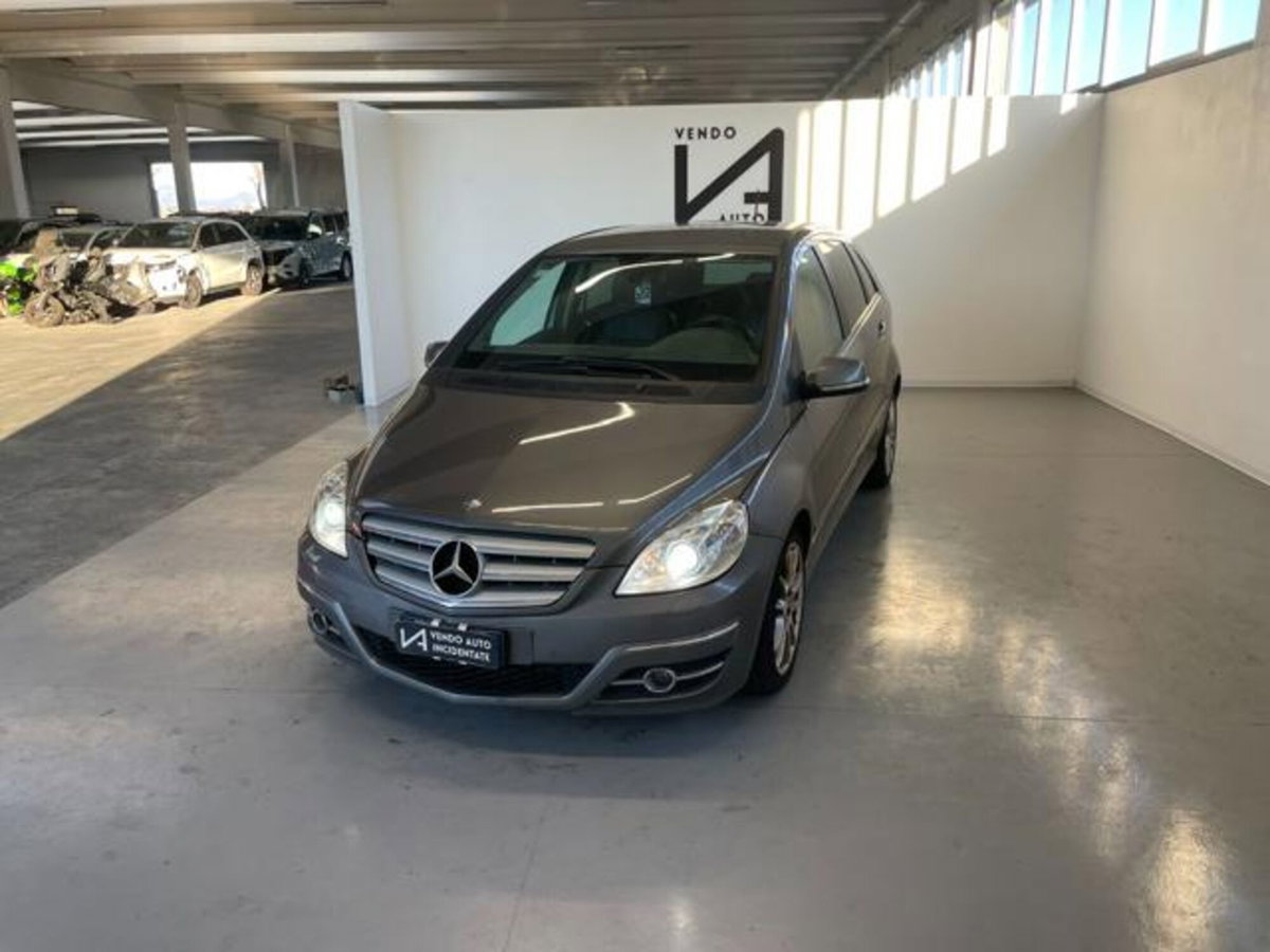 Mercedes-Benz Classe B 200 CDI Chrome (3)