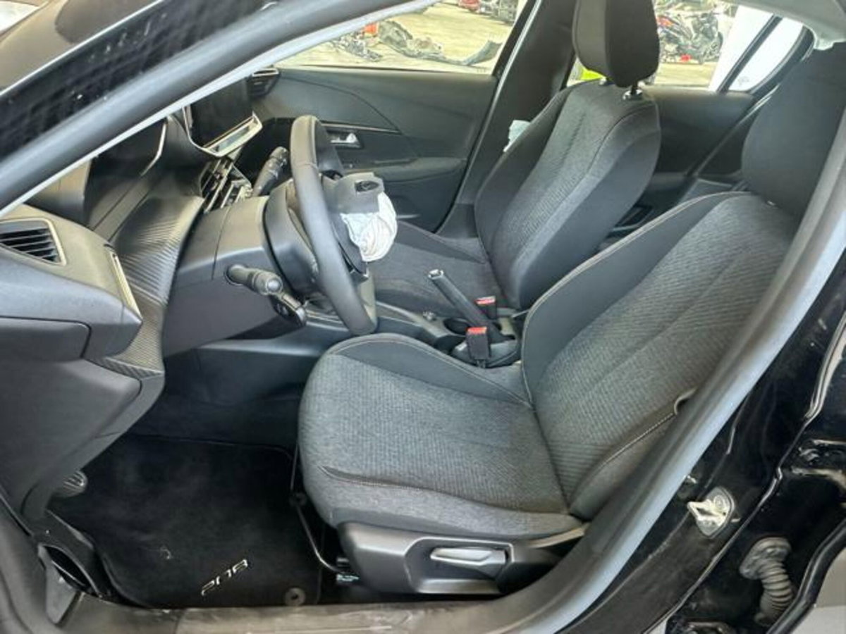 Peugeot 208 1.2 puretech Active s&s 100cv (12)