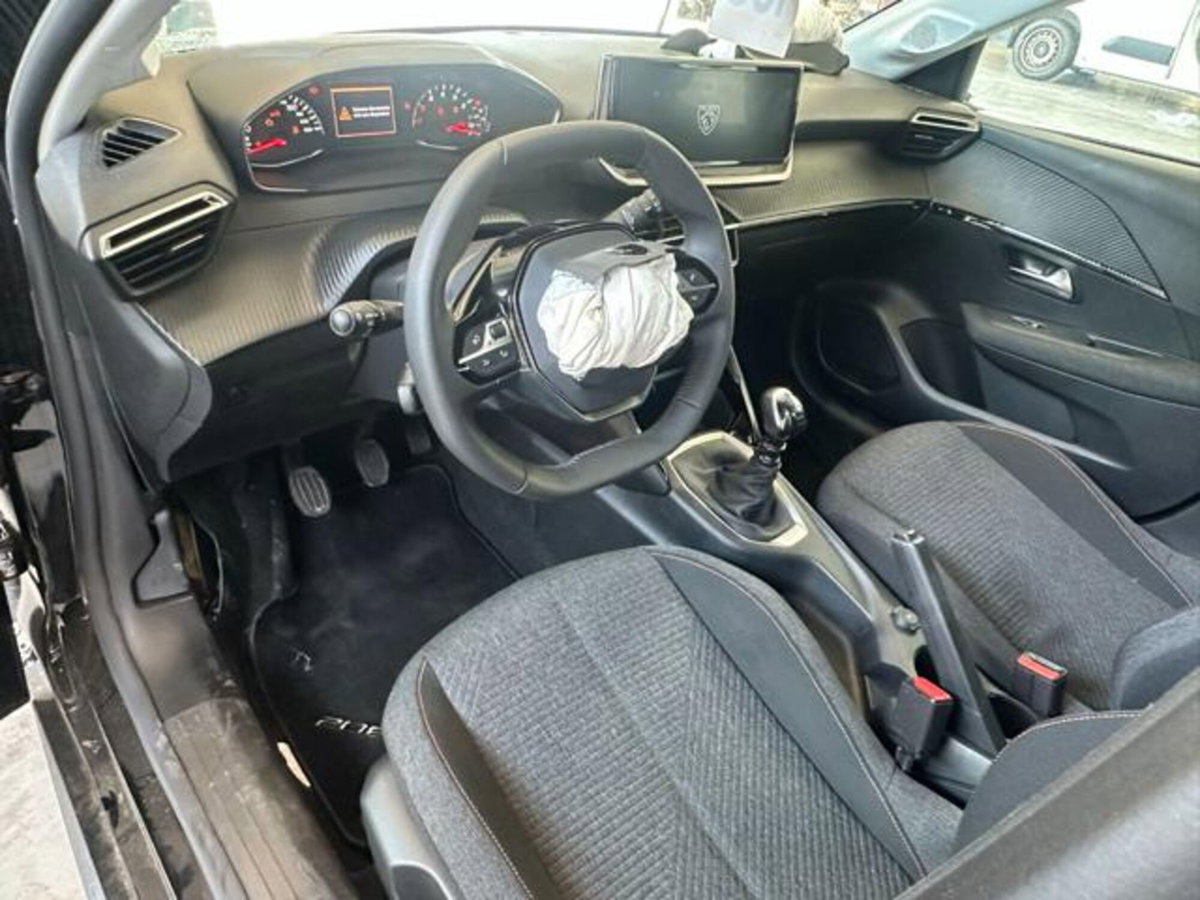 Peugeot 208 1.2 puretech Active s&s 100cv (14)