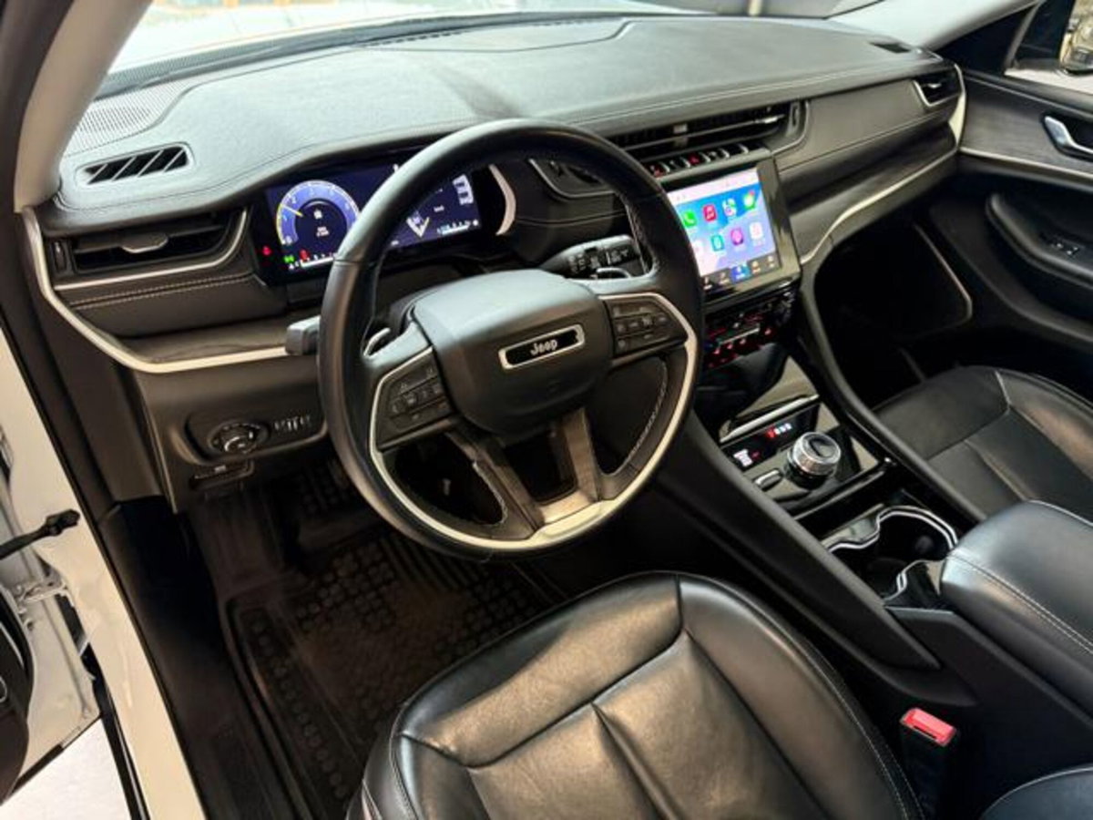 Jeep Grand Cherokee 3.6 V6 Overland (17)