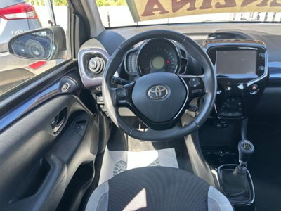 Toyota Aygo 1.0 VVT-i 69 CV 5 porte x-play (12)