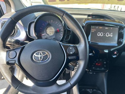 Toyota Aygo 1.0 VVT-i 69 CV 5 porte x-play (18)