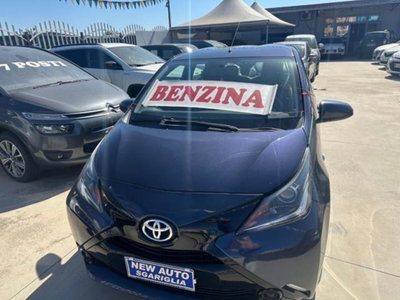 Toyota Aygo 1.0 VVT-i 69 CV 5 porte x-play (3)