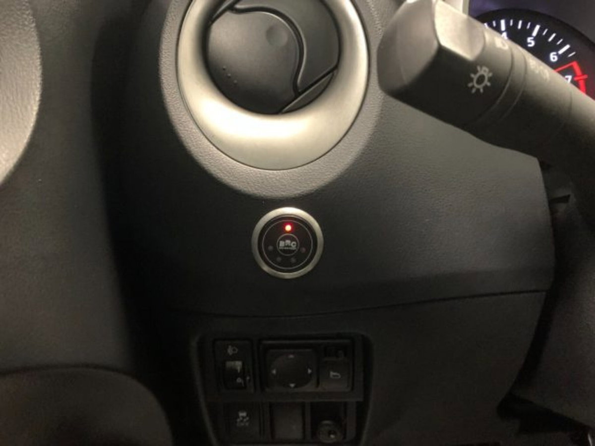 Nissan Juke 1.6 GPL Eco Acenta (19)