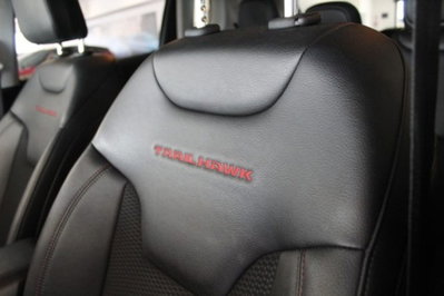 Jeep Compass 1.3 T4 240CV PHEV AT6 4xe Trailhawk (9)