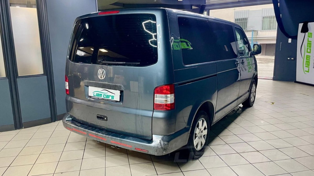 Volkswagen Veicoli Commerciali Multivan 2.5 TDI/130CV Comfortline (4)