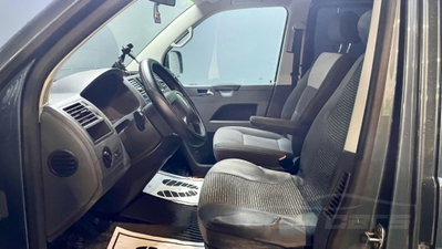 Volkswagen Veicoli Commerciali Multivan 2.5 TDI/130CV Comfortline (7)