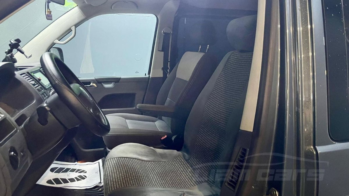 Volkswagen Veicoli Commerciali Multivan 2.5 TDI/130CV Comfortline (8)