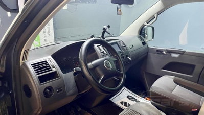 Volkswagen Veicoli Commerciali Multivan 2.5 TDI/130CV Comfortline (9)