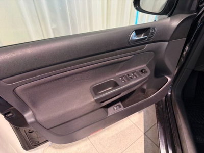 Volkswagen Golf 1.6 16V FSI 5p. Sportline (6)