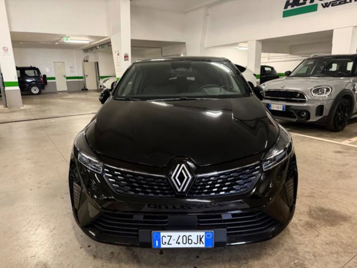 Renault Clio 1.0 tce Techno 90cv (4)