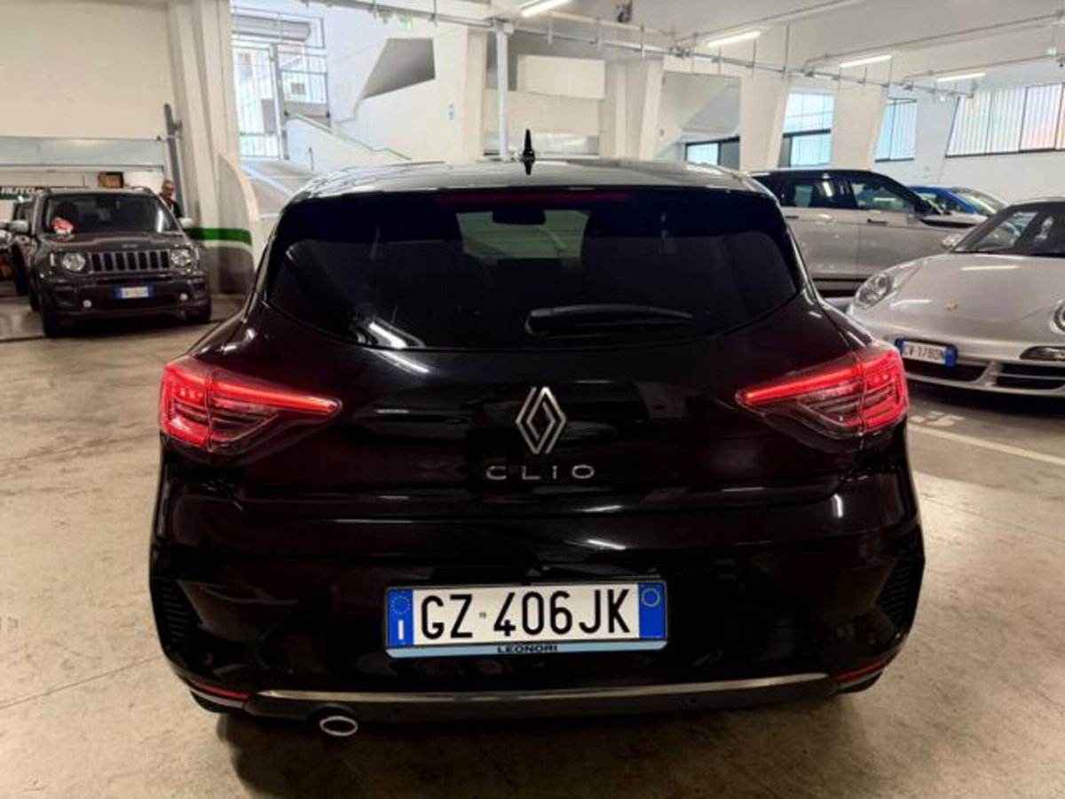 Renault Clio 1.0 tce Techno 90cv (9)