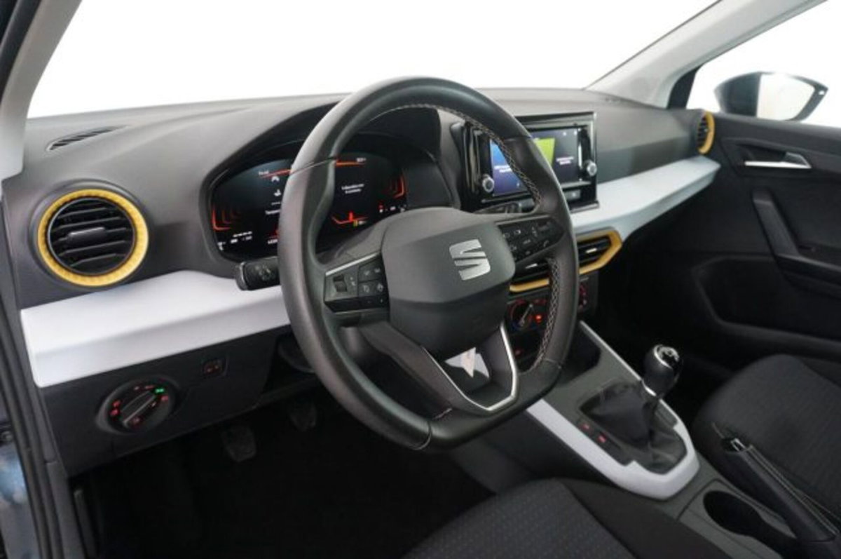 SEAT Arona 1.0 ecotsi Style 95cv (7)