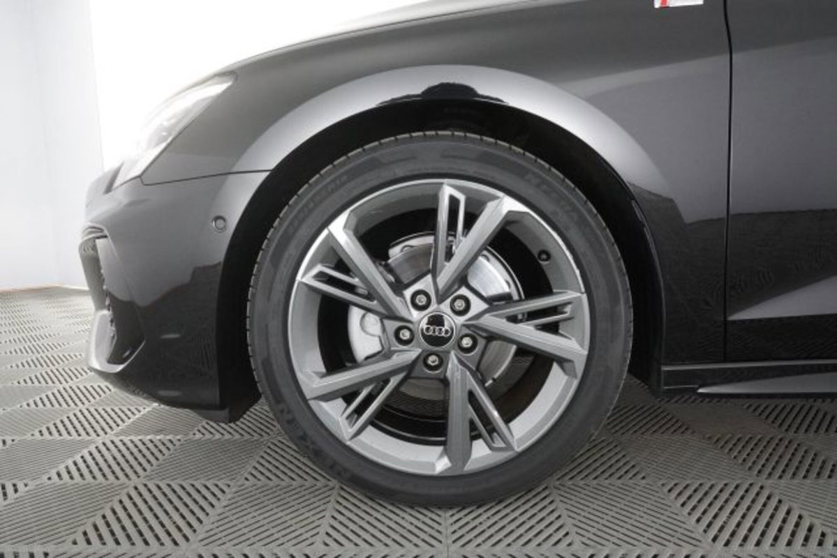 Audi A3 Sportback 30 TFSI S tronic S line edition (16)