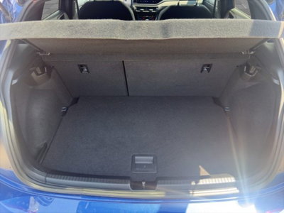 Volkswagen Polo 1.0 tsi R-Line 95cv (13)