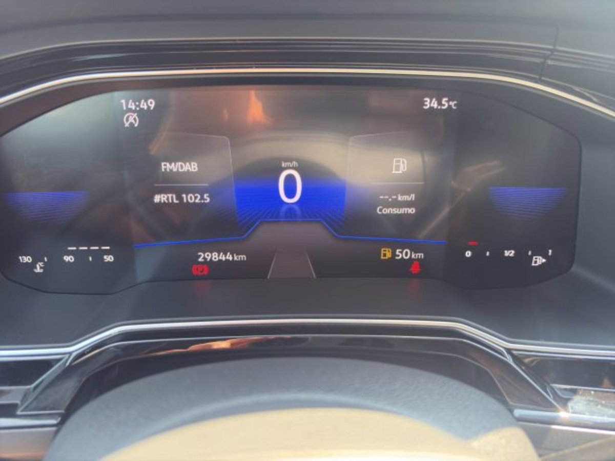 Volkswagen Polo 1.0 tsi R-Line 95cv (14)