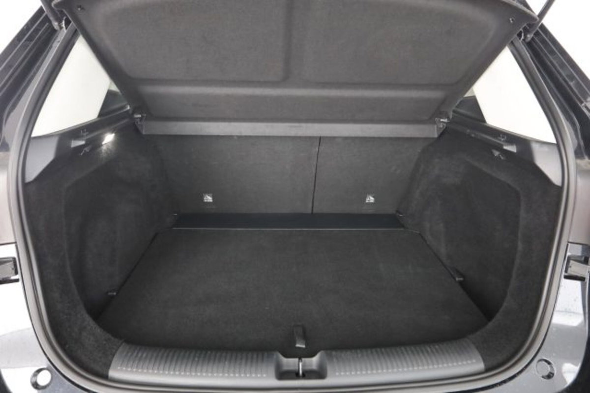 Mg ZS ZS 1.5 Luxury (14)