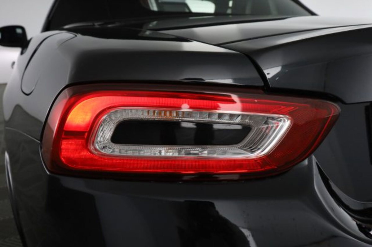 Abarth 124 Spider 1.4 Turbo MultiAir 170 CV Turismo (8)