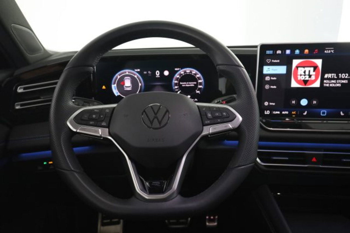 Volkswagen Tiguan Allspace 2.0 tdi R-Line 150cv dsg (5)
