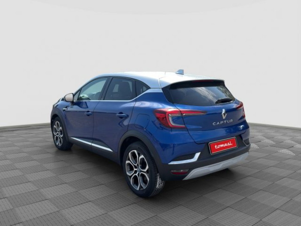 Renault Captur Plug-in Hybrid E-Tech 160 CV Intens (3)