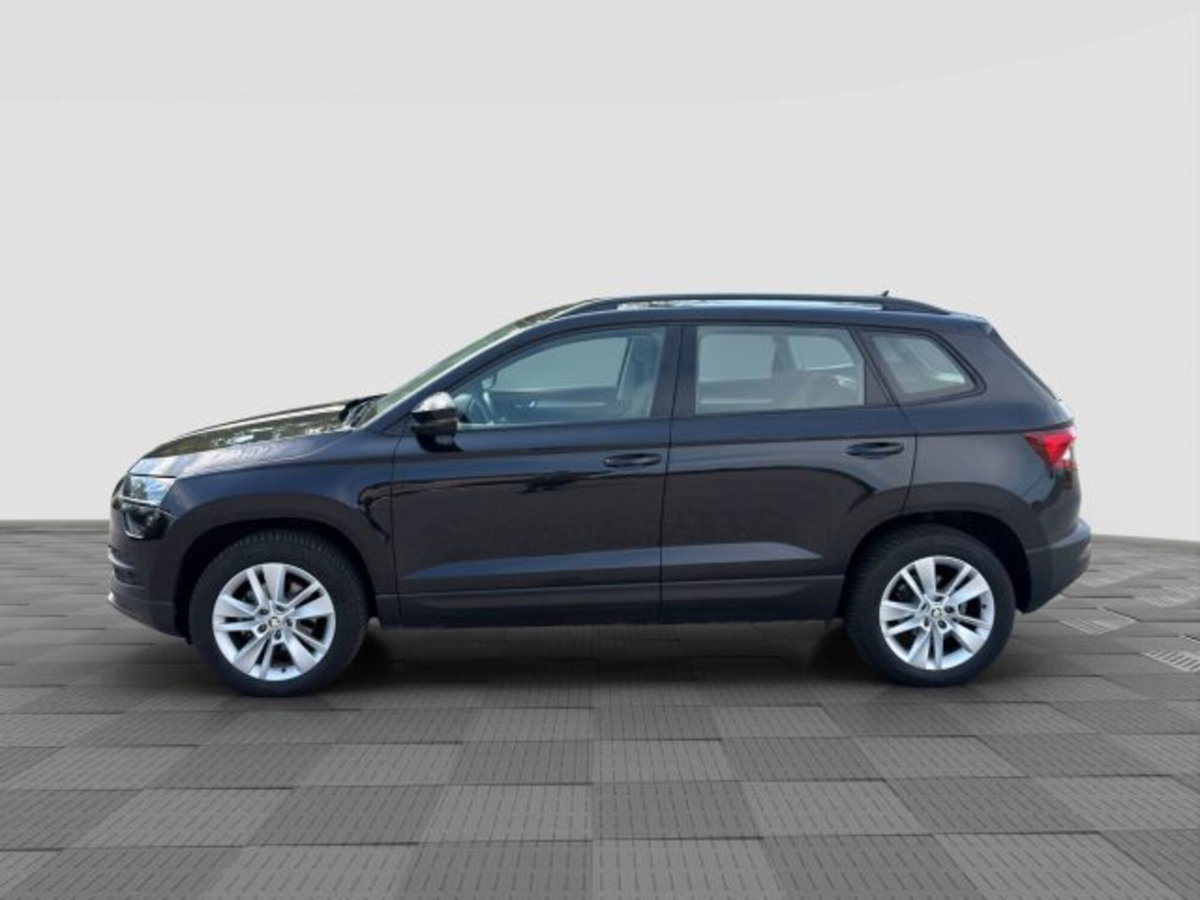 Skoda Karoq 1.5 tsi Executive dsg (2)