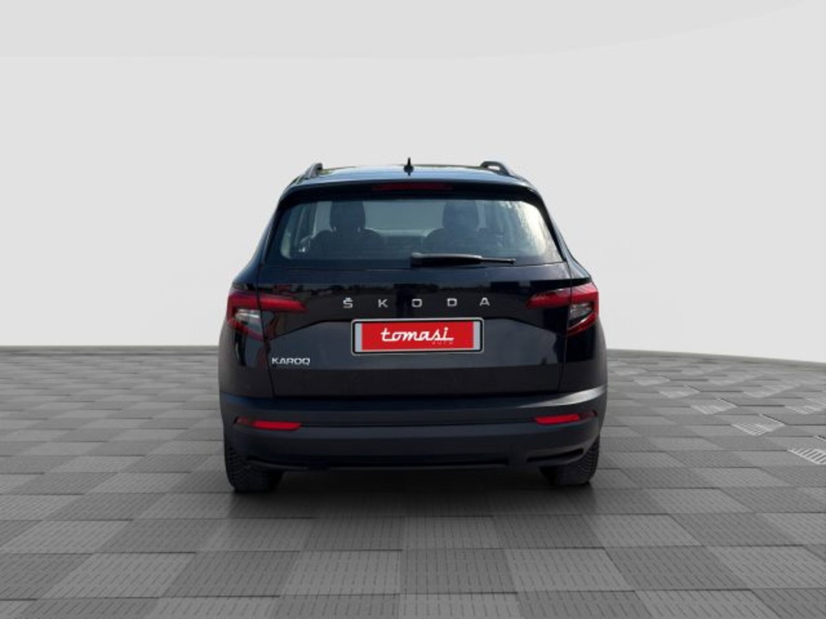 Skoda Karoq 1.5 tsi Executive dsg (4)